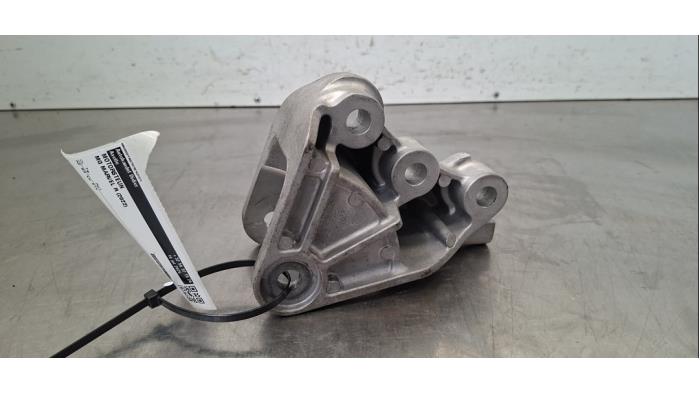 Support moteur MG Marvel R