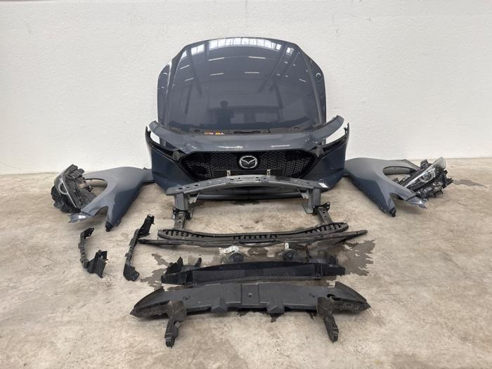 Partie avant complète Mazda 3.