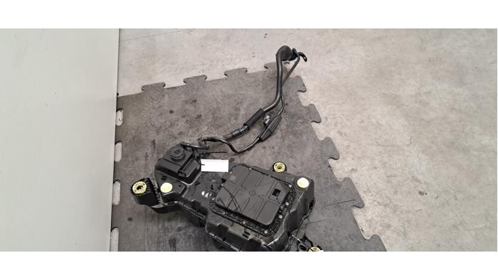 Réservoir Adblue Opel Combo