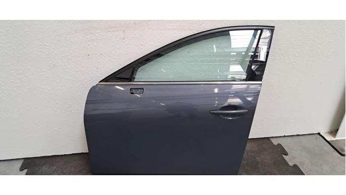 Portière 4portes avant gauche Mazda 3.