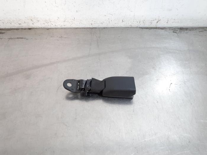 Insertion ceinture de sécurité arrière droite Toyota Aygo X