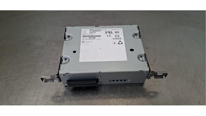 Module navigation Mazda 3.