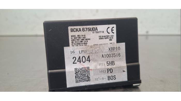 Module véhicule sans clés Mazda 3.