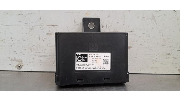 Module verrouillage central des portes Mazda 3.
