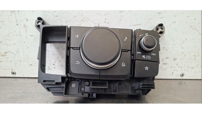 Bouton I-drive Mazda 3.