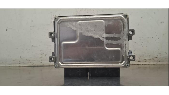 Gestione motore computerizzata Peugeot 208