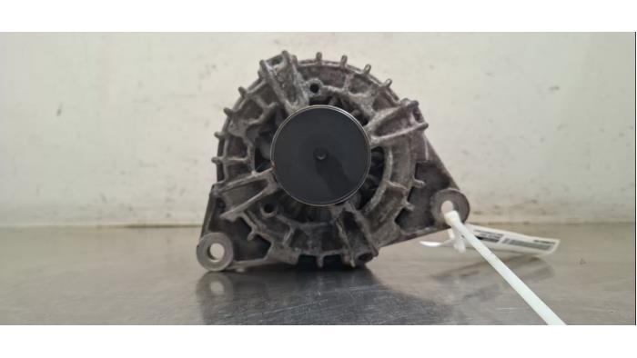 Gebruikte Dynamo Iveco New Daily VI 35C18,35S18,40C18,50C18,60C18,65C18,70C18 Prijs € 151,25 Inclusief btw aangeboden door Autohandel Didier