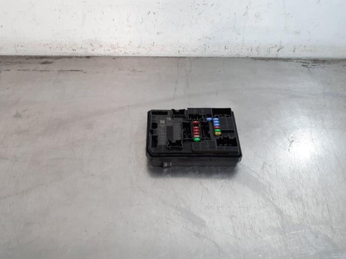 Boîte à fusibles Renault Kangoo