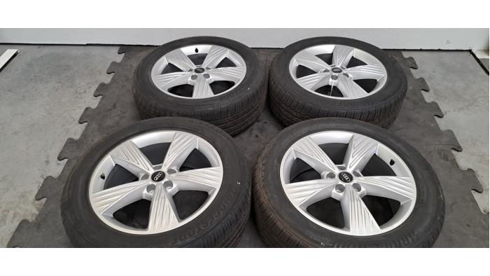 Kit jantes + pneumatiques Audi Q4