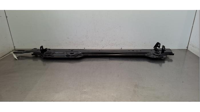 Barre radiateur Renault Megane
