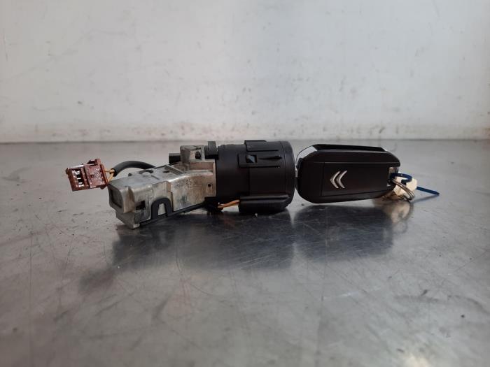 Serrure de contact + clé Citroen C3