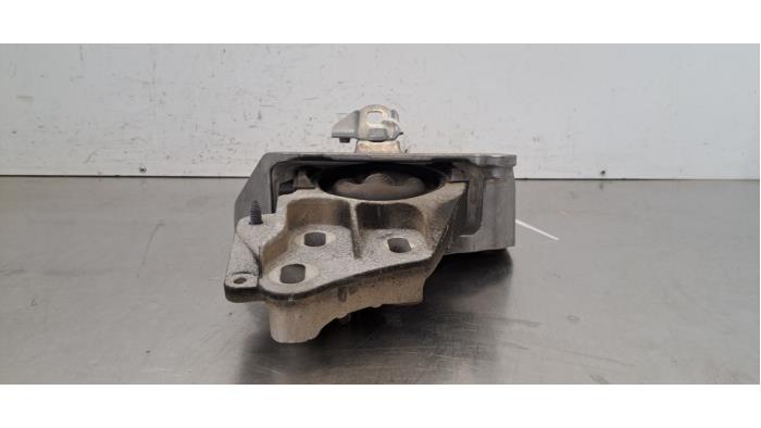 Support moteur Mercedes EQB