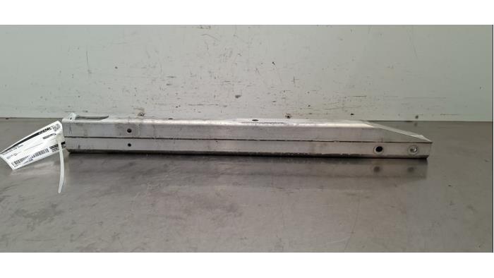 Support (divers) Mercedes EQB