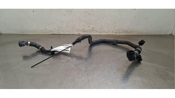 Radiator hose Mercedes EQB