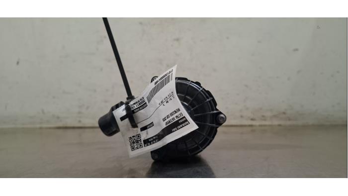 Pompe à eau supplémentaire Mercedes EQB
