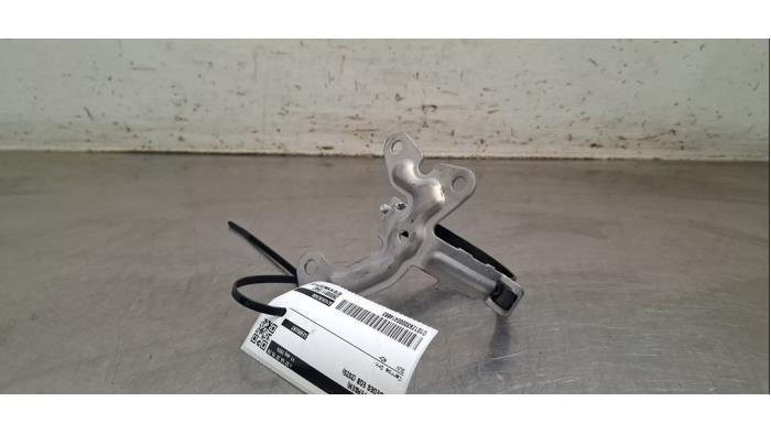 Support (divers) Mercedes EQB