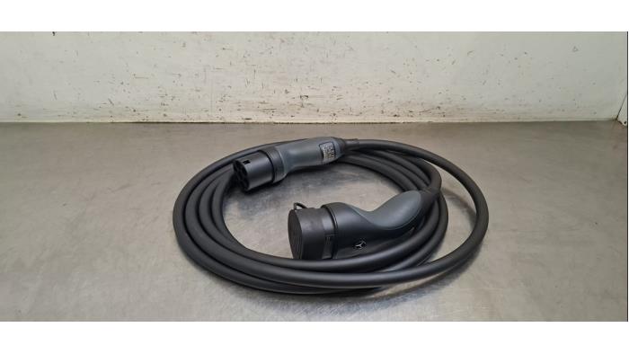 Câble de recharge électrique Mercedes EQB