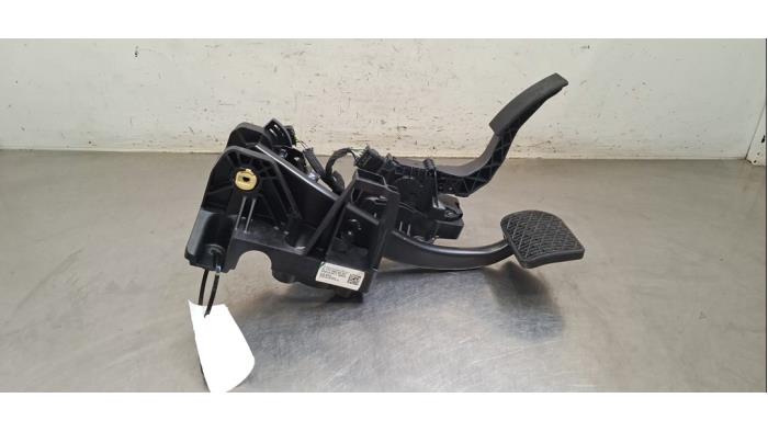 Kit pédales Mercedes EQB