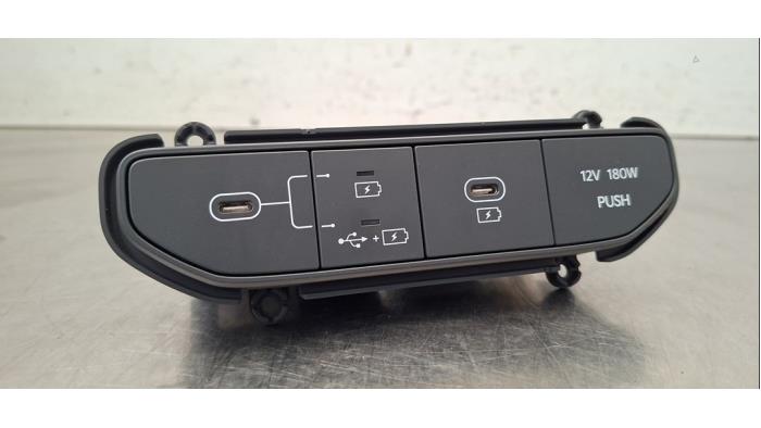 Connexion USB Kia EV9