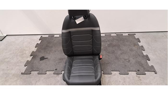 Siège droit Citroen C4