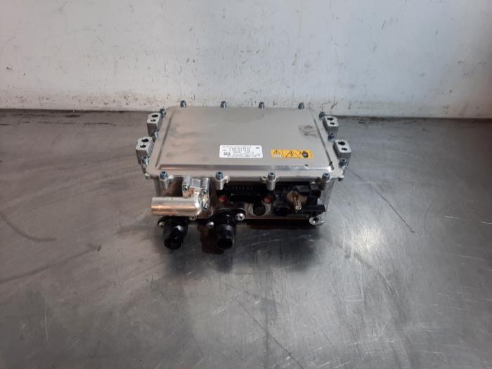 Convertisseur Mercedes EQV
