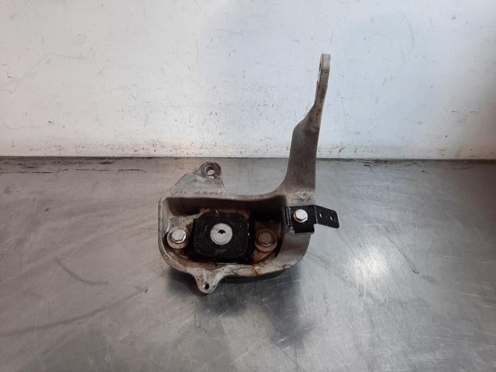 Support moteur Mercedes EQV