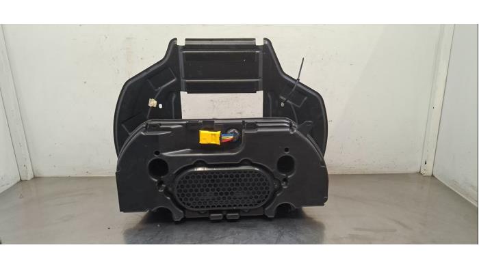 Caisson de graves Citroen C4