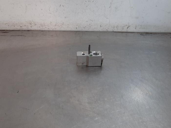 Valve d'expansion clim Mercedes EQV
