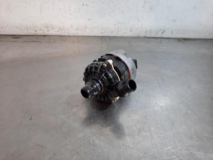 Pompe à eau supplémentaire Mercedes EQV