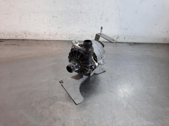 Pompe à eau supplémentaire Mercedes EQV