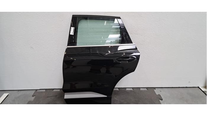 Portier 4-deurs linksachter Audi Q4