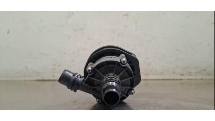 Pompe à eau supplémentaire Peugeot 3008