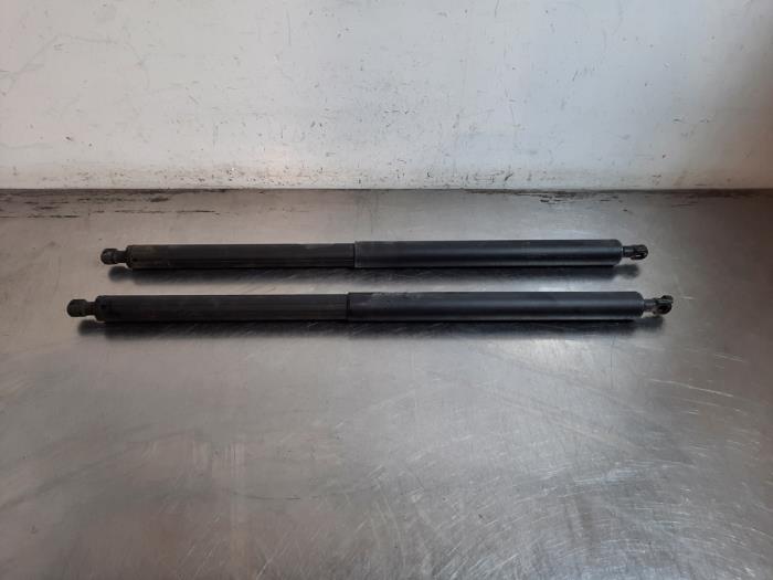 Kit amortisseur couvercle coffre Mercedes EQV