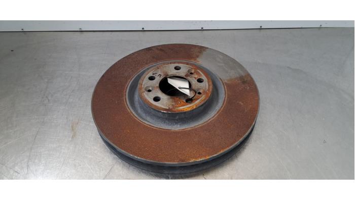Disque de frein avant Peugeot 3008