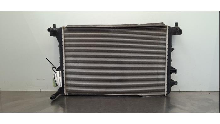 Gebruikte Radiateur Cupra Formentor 1.4 e-Hybrid 16V Prijs € 163,35 Inclusief btw aangeboden door Autohandel Didier