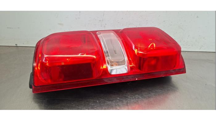 Achterlicht links Toyota Pro-Ace