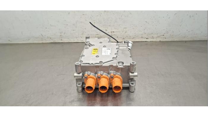 Convertisseur Mercedes EQB