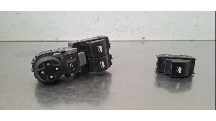 Interruptor combinado de ventanillas Toyota Pro-Ace