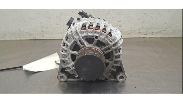 Dynamo Peugeot 408