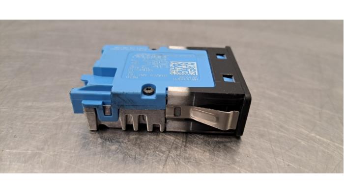 Connexion USB BMW 3-Série