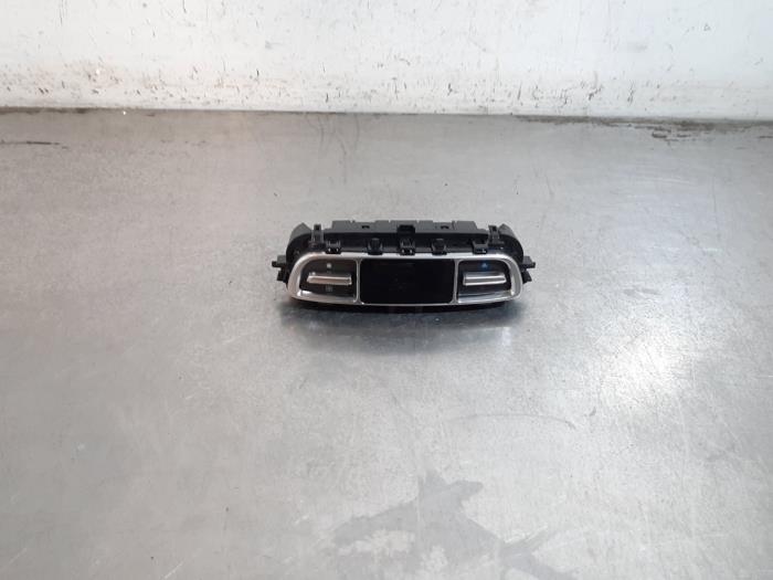 Panneau de commande clim Mercedes EQV