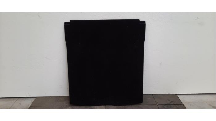 Coffre tapis Mercedes CLA