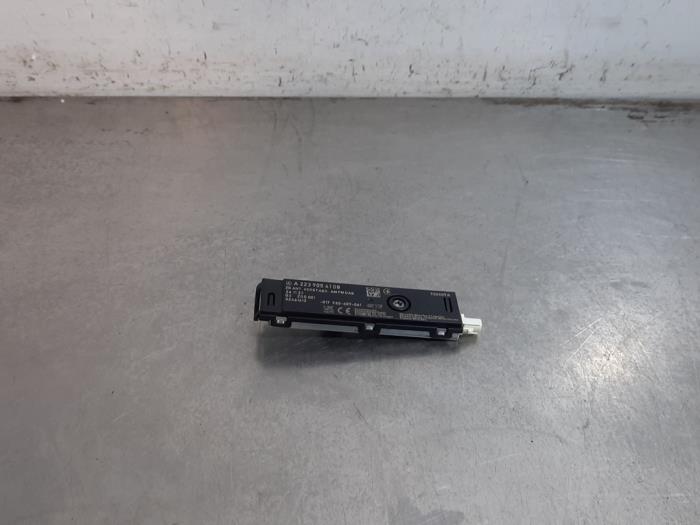 Antenne amplificateur Mercedes EQV