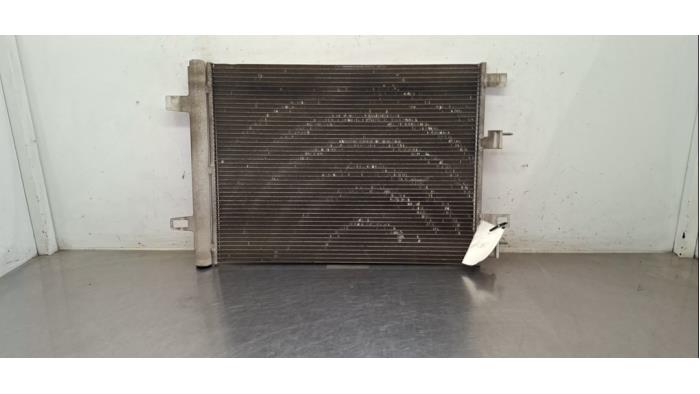 Condensateur clim Mercedes CLA