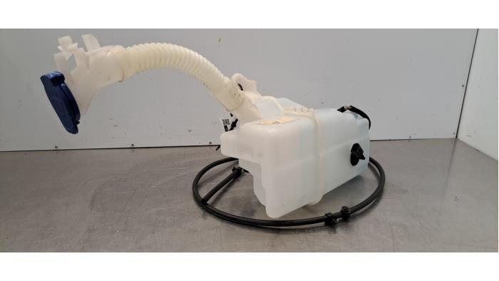 Réservoir lave-glace avant Mercedes CLA