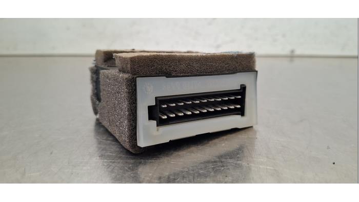 Module crochet de traction Toyota Hilux