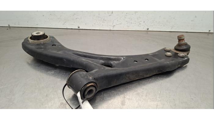 Bras de suspension avant gauche Ford Focus
