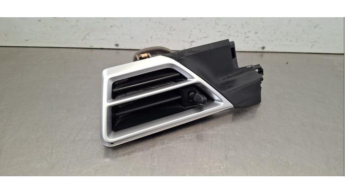 Grille aération tableau de bord BMW 4-Série