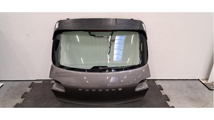 Hayon Porsche Macan