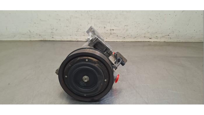 Pompe clim Suzuki Swift